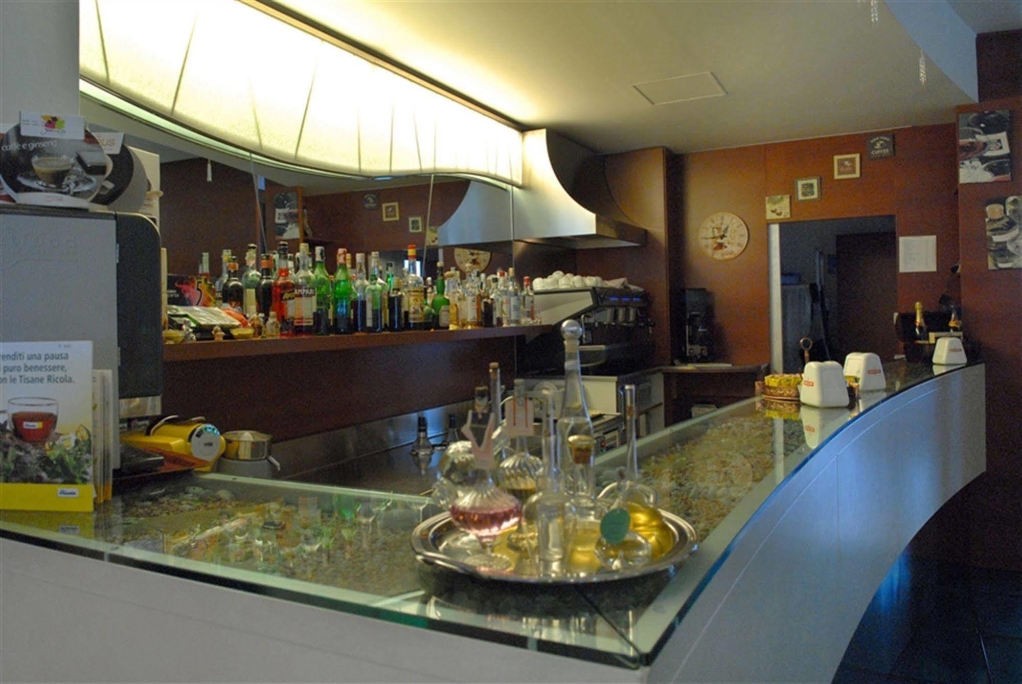 Best Western Hotel Nettuno Brindisi Exterior foto